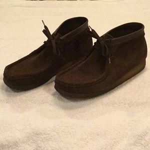 Clark’s Original Wallabees, brown, men’s size 9.5